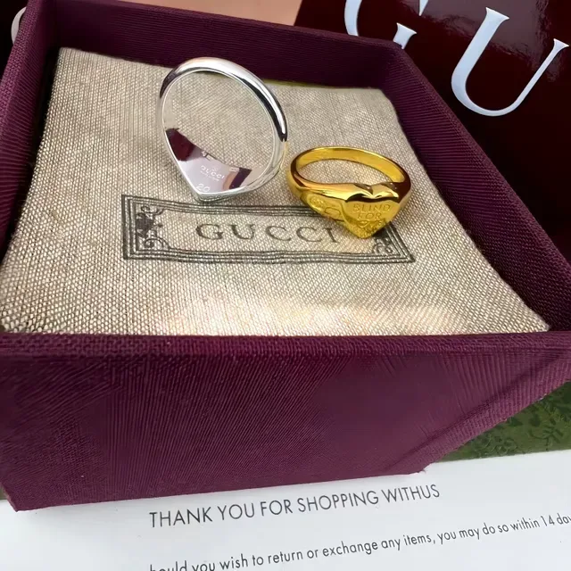 Gucci Blind for Love Silver Gold Heart-Shaped Signet-Style Ring 6