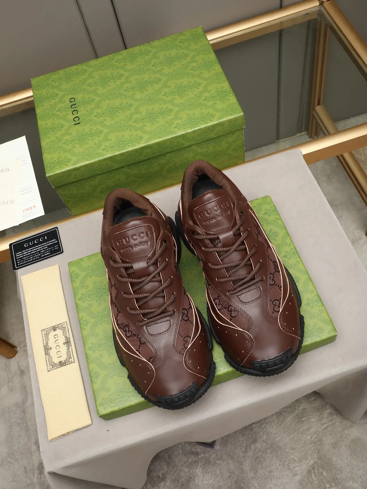 Gucci ब्राउन ब्लैक लेदर और GG मोनोग्राम फैब्रिक अपर परफोरेटेड टो कैप चंकी स्नीकर्स 2