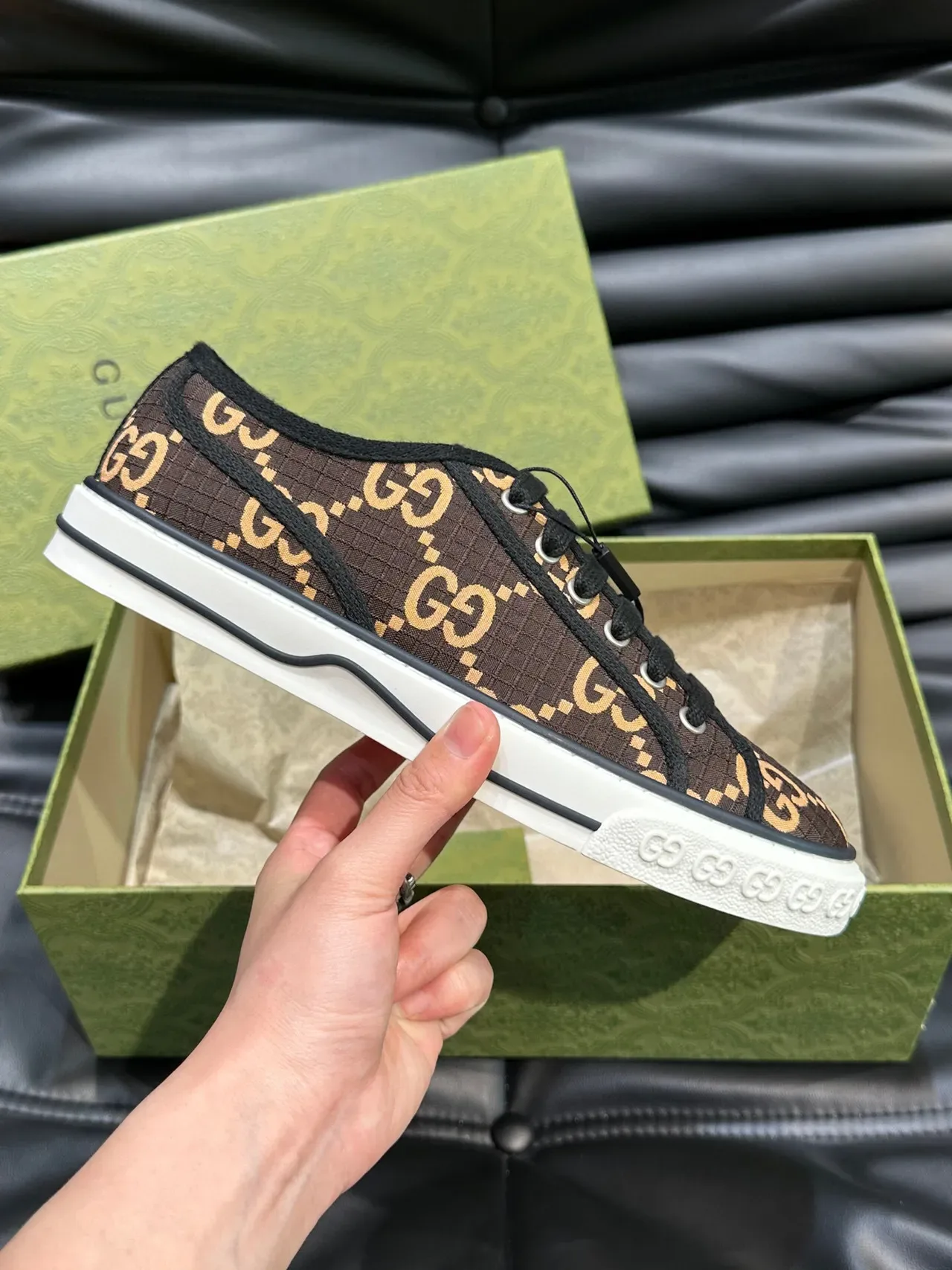 Gucci Marrom Dourado GG Monogram Canvas Low-Top Silhouette Lifestyle Sneakers 5