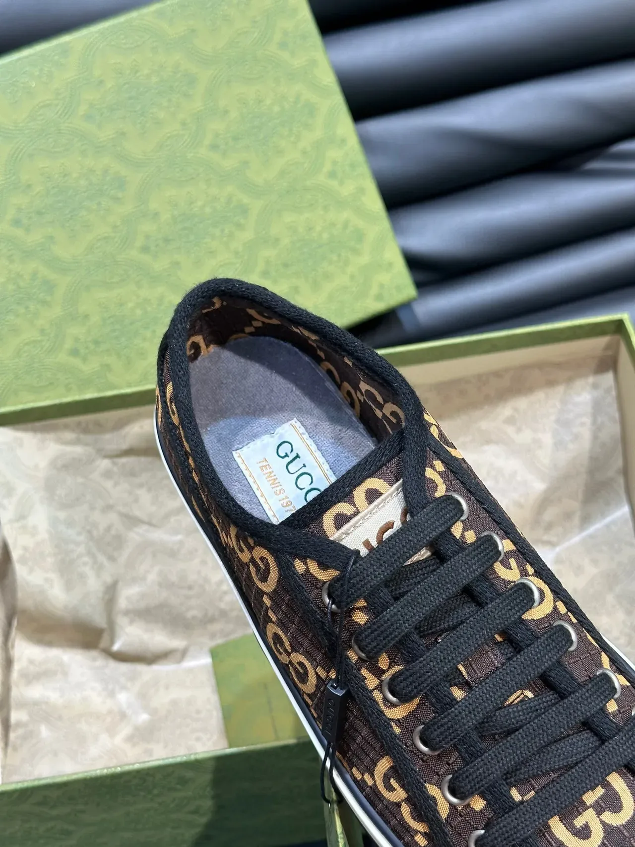 Gucci Marrom Dourado GG Monogram Canvas Low-Top Silhouette Lifestyle Sneakers 7