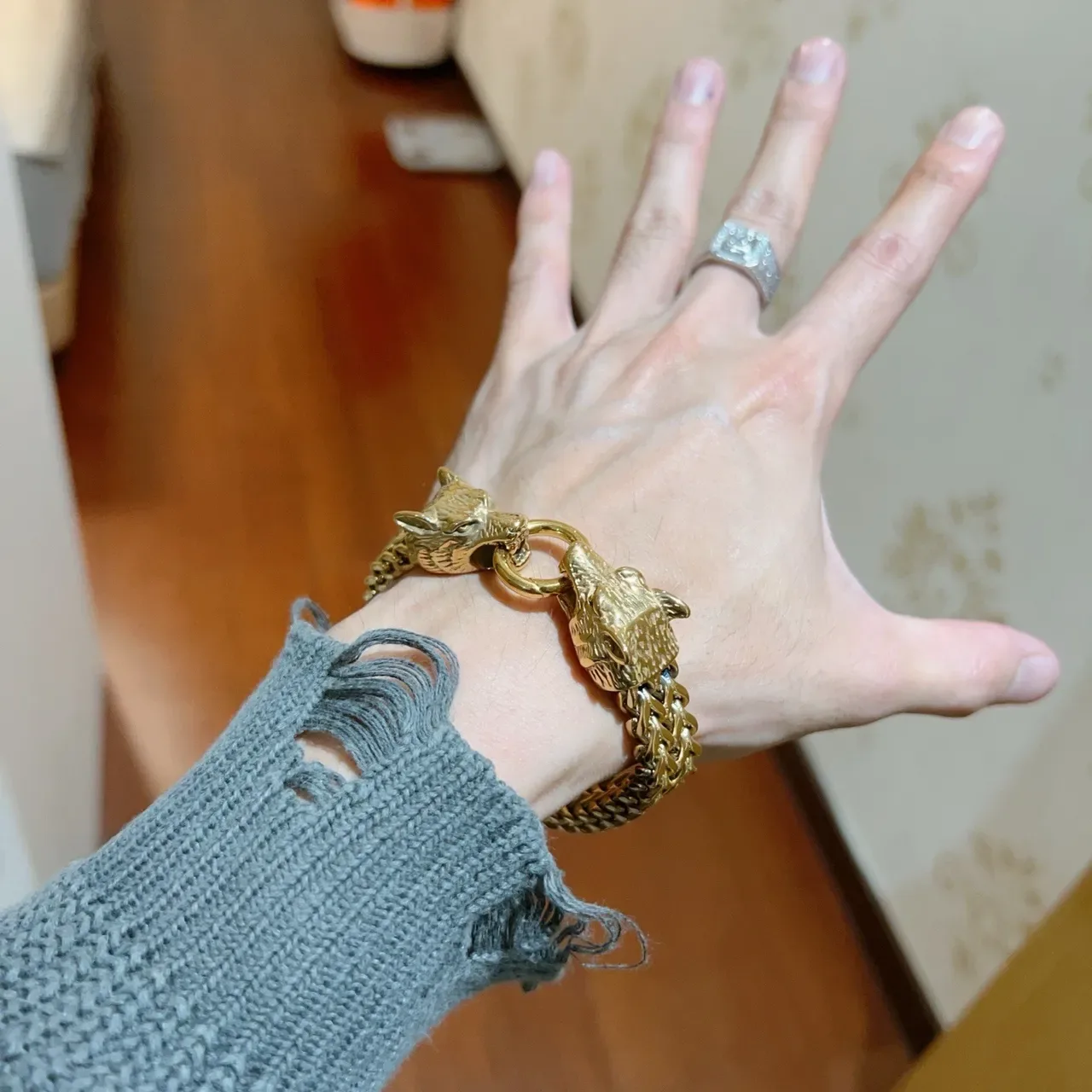 Gucci Dionysus Gold Wolf-Head Terminals Bracelet 4