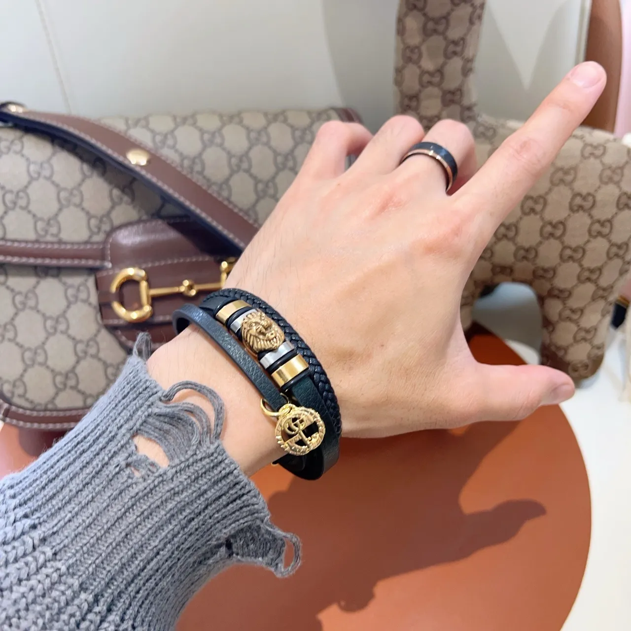 Gucci Dionysus-inspired Black Gold Double-Wrap Leather Lion Head Charm Bracelet 5