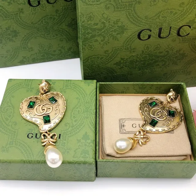 Gucci Dionysus-inspired Heart Gold Green Tiger Head Stud Earrings 6