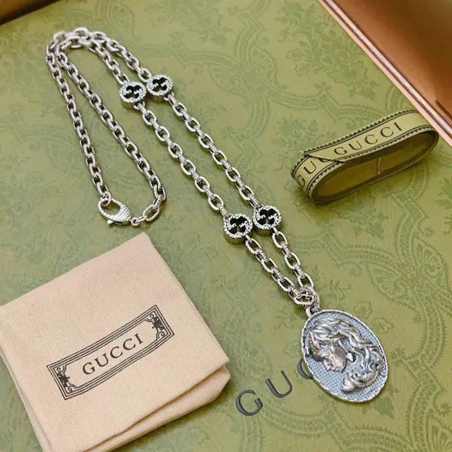 Gucci Dionysus Silver Blue Chain Interlocking G Links Necklace 9