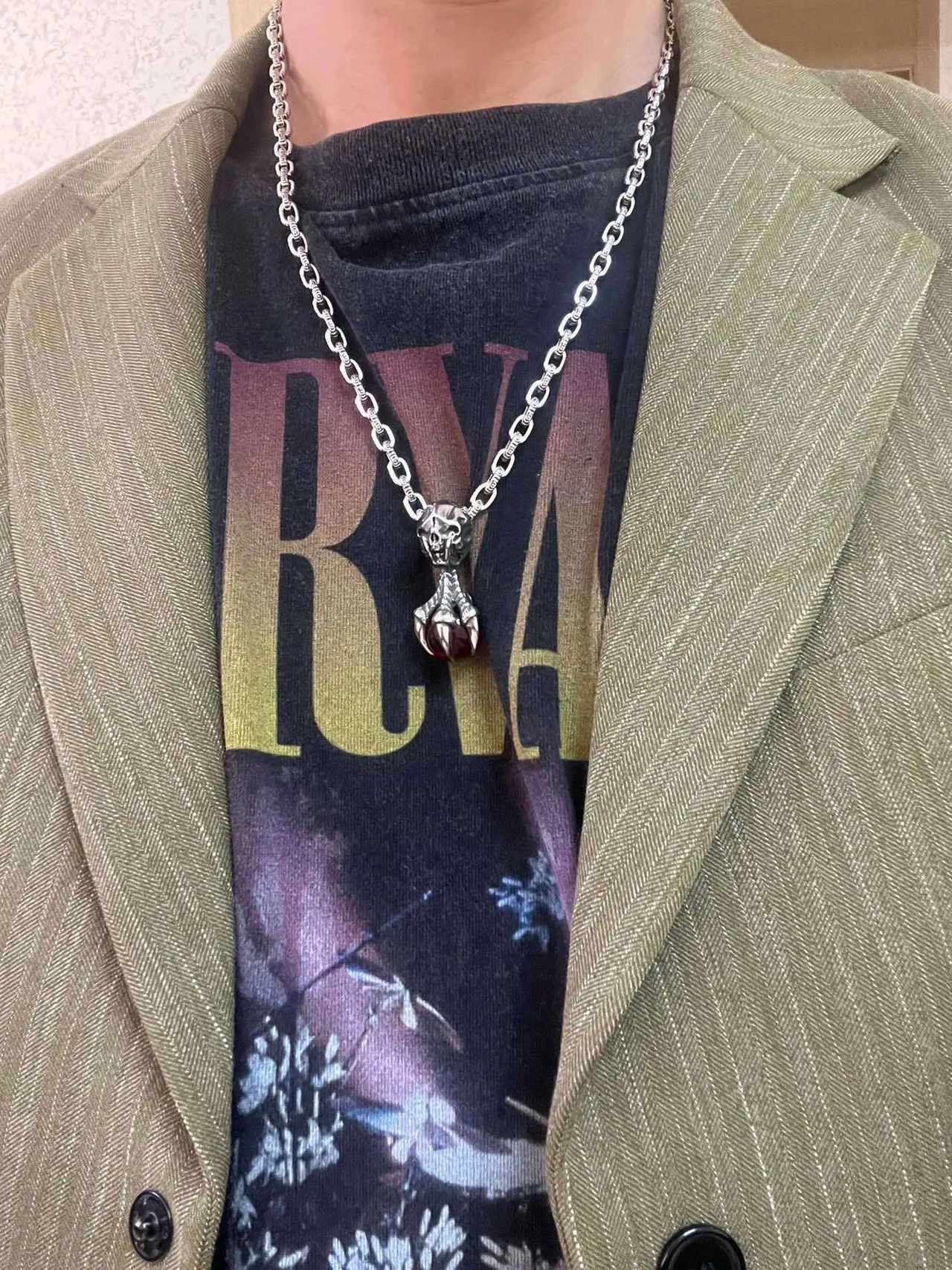 Gucci Dionysus Silver Red Skull Pendant Claw-Set Cabochon Necklace 2