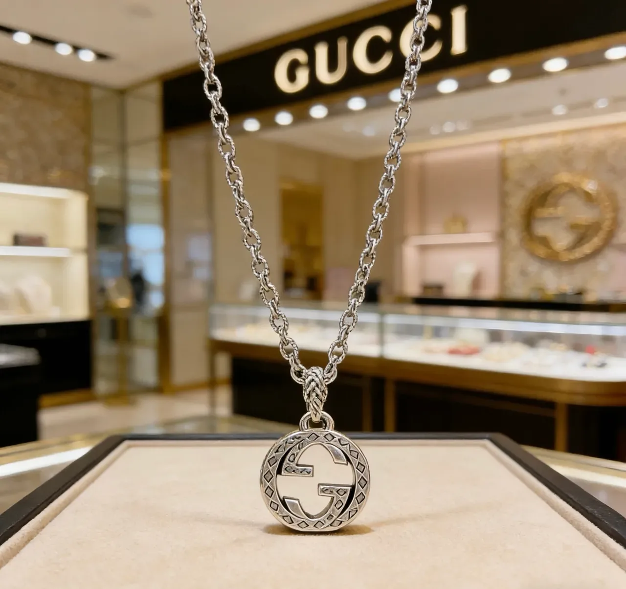 Gucci Double G Pendant Necklace Silver-Tone Interlocking Chain Necklace 5