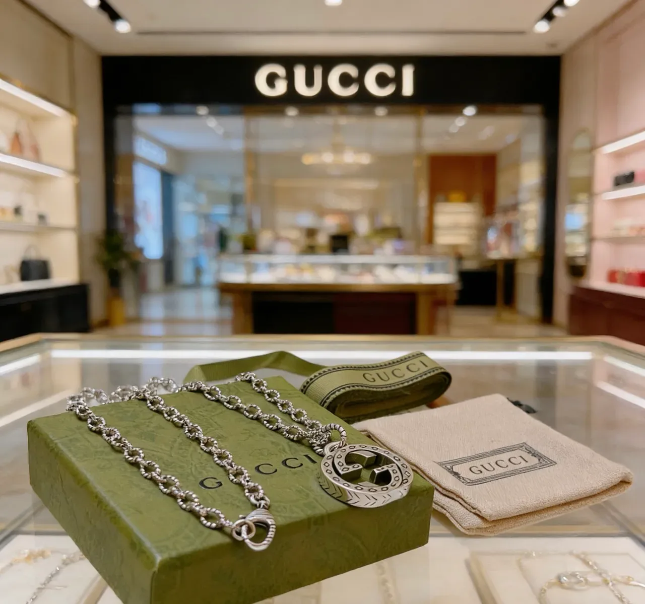 Gucci Double G Pendant Necklace Silver-Tone Interlocking Chain Necklace 7