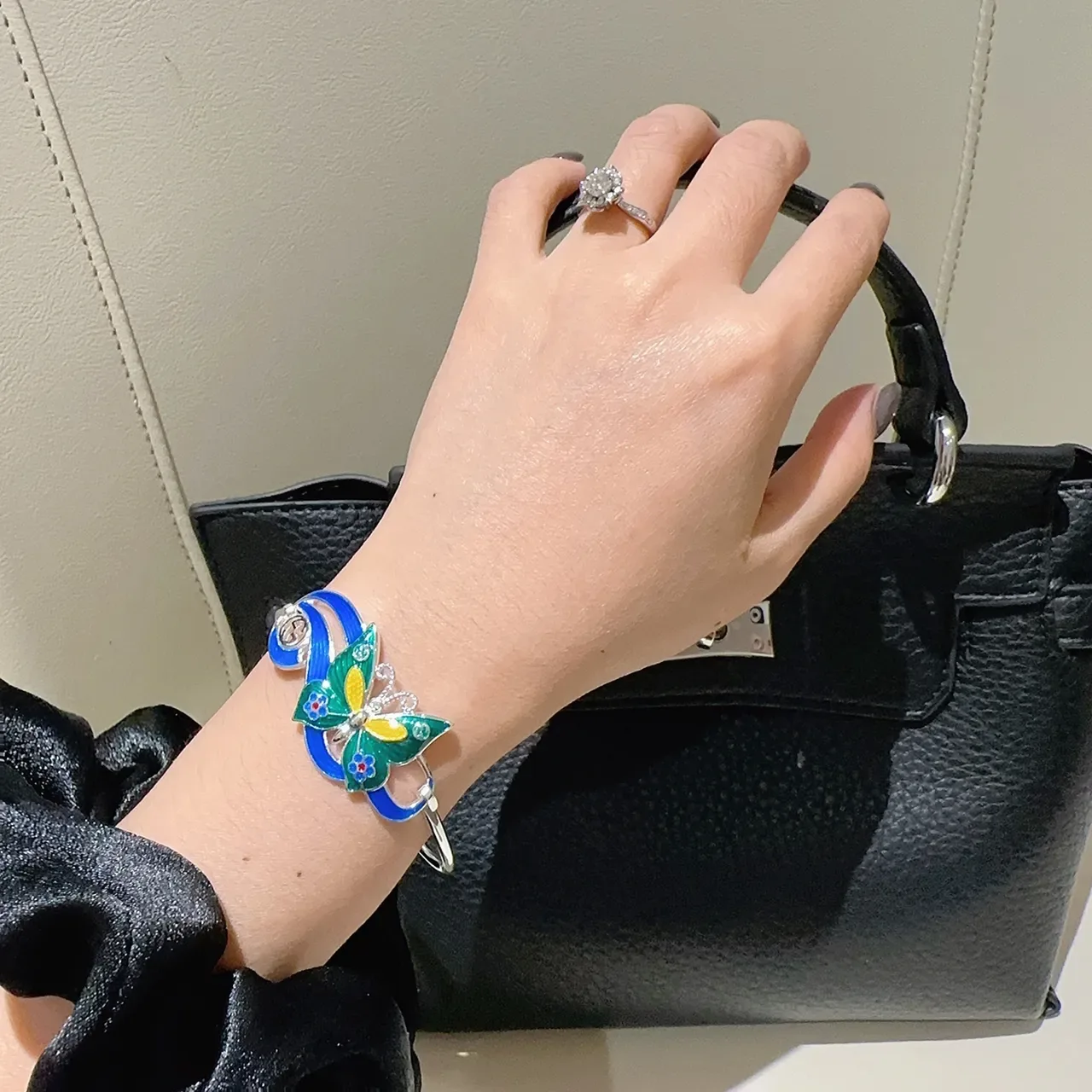 Gucci Enamel Butterfly Motif Silver-Tone Bracelet 5