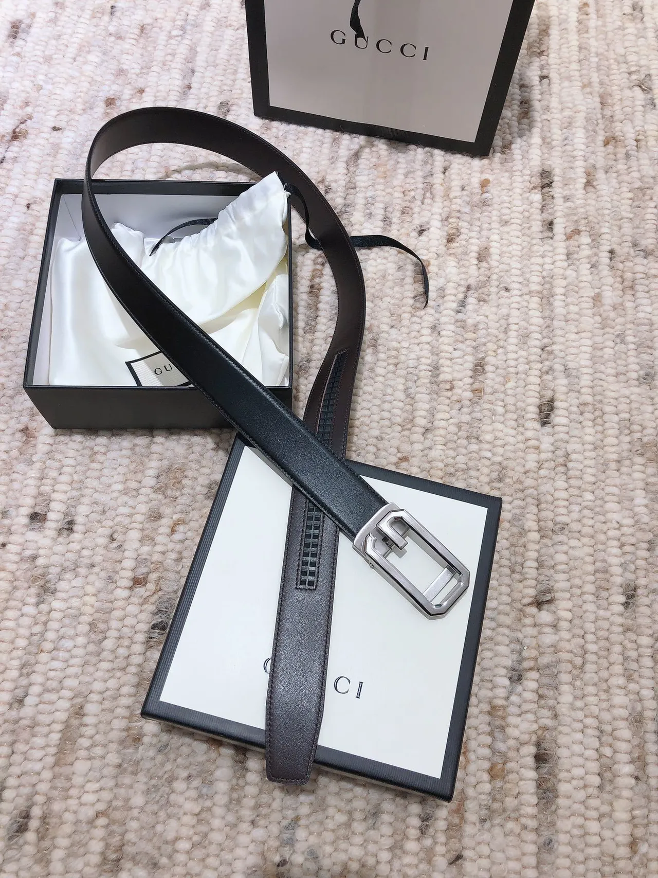 Gucci G-Buckle Black Leather Belt 6