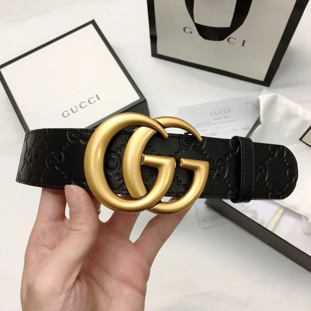 Ceinture en cuir Gucci GG Marmont noire dorée monogramme embossé oversized boucle G entrelacée 4