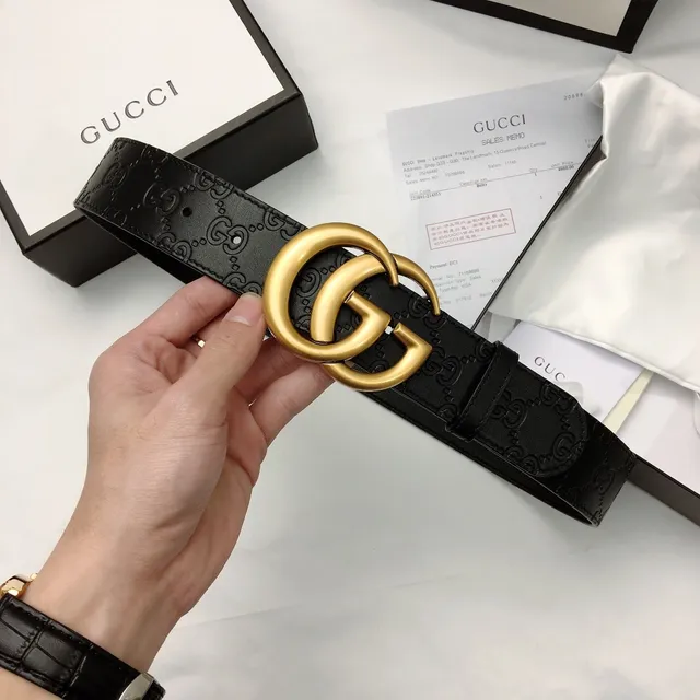 Ceinture en cuir Gucci GG Marmont noire dorée monogramme embossé oversized boucle G entrelacée 5