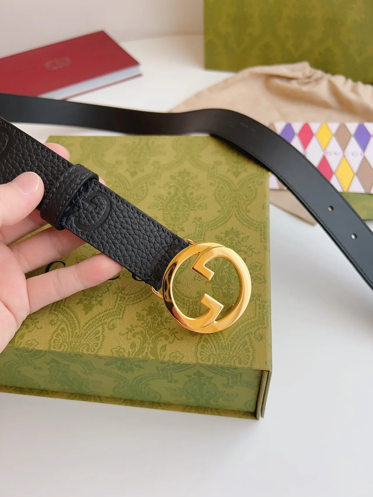 Gucci GG Marmont Black Gold Interlocking G Buckle Embossed Leather Belt 7
