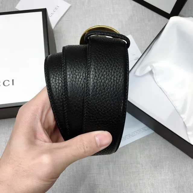 Gucci GG Marmont Preto Dourado Interlocking G Buckle Couro Pebbled Cinto 2