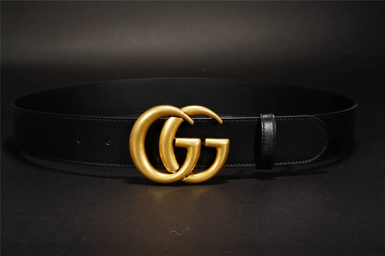 Gucci GG Marmont Black Gold Smooth Oversized Interlocking G Buckle Leather Belt 3