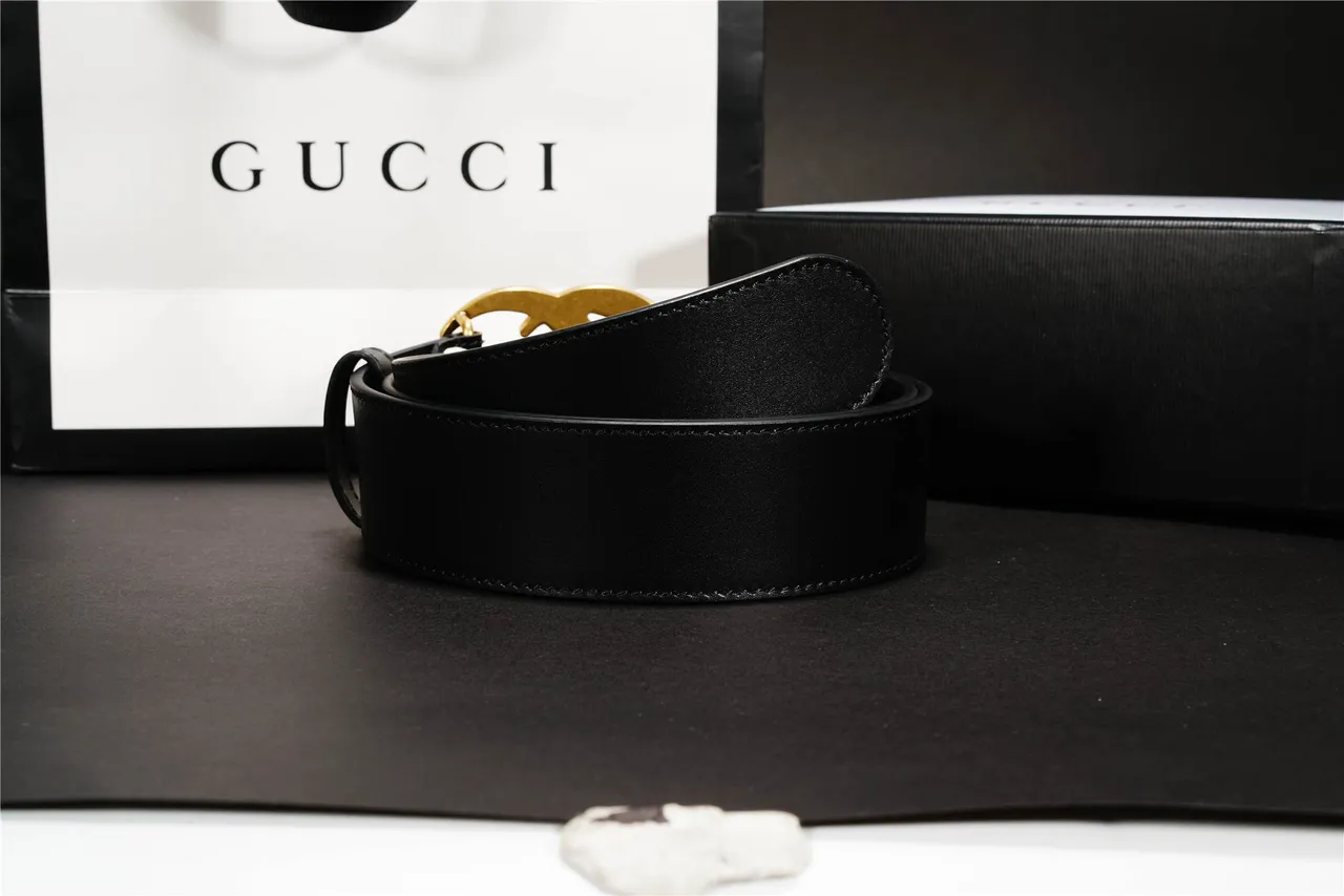 Gucci GG Marmont Black Gold Smooth Oversized Interlocking G Buckle Leather Belt 4