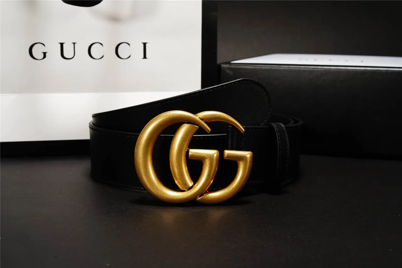 Gucci GG Marmont Black Gold Smooth Oversized Interlocking G Buckle Leather Belt 6