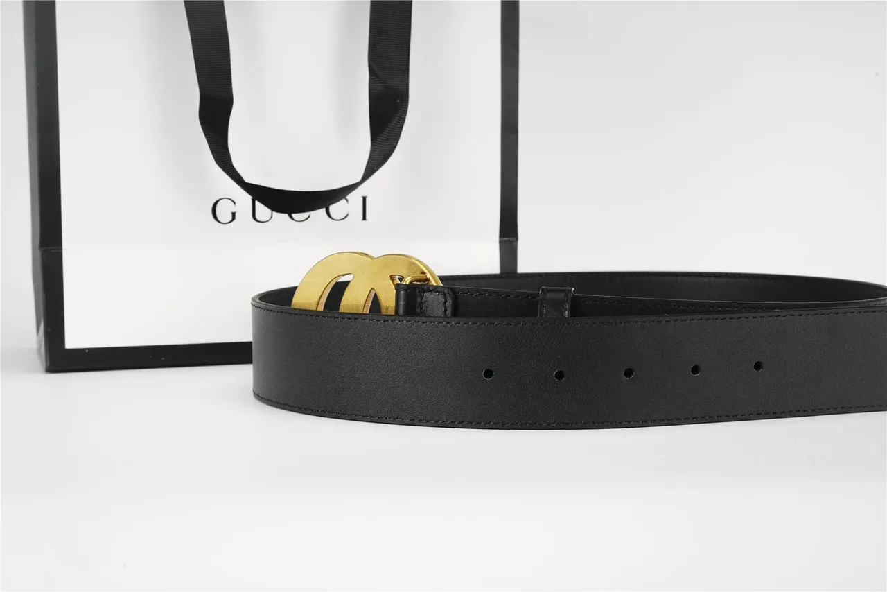 Gucci GG Marmont Black Gold Smooth Oversized Interlocking G Buckle Leather Belt 13