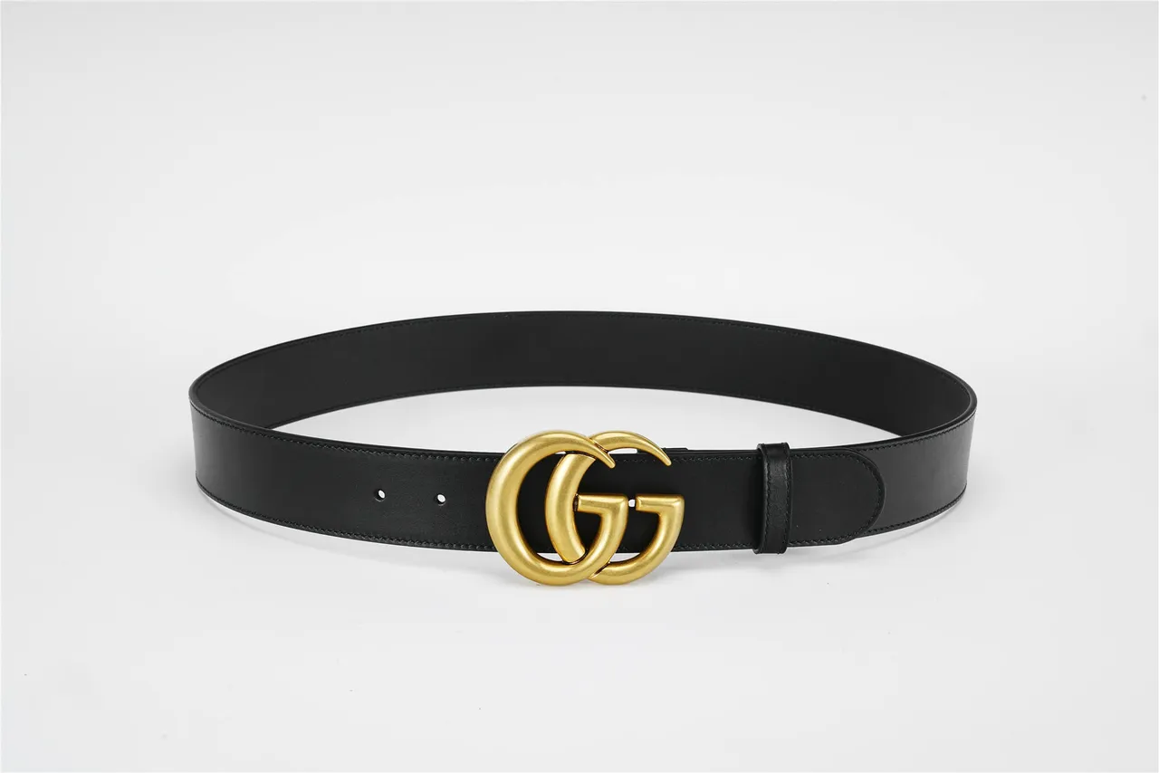 Gucci GG Marmont Black Gold Smooth Oversized Interlocking G Buckle Leather Belt 22