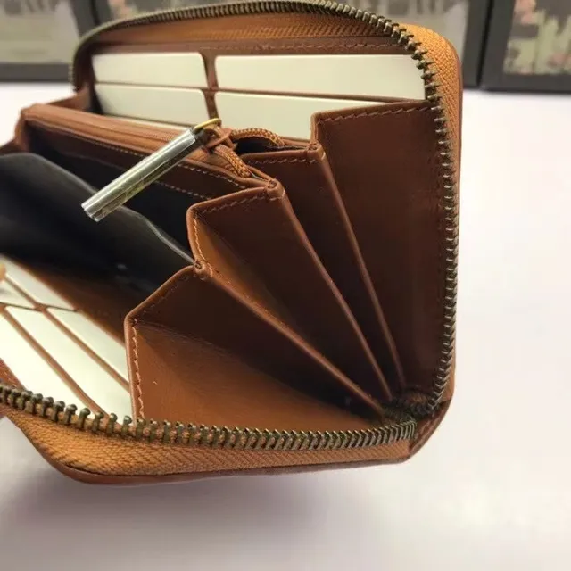 Gucci GG Marmont Portefeuille Long en Cuir Matelassé Marron 5