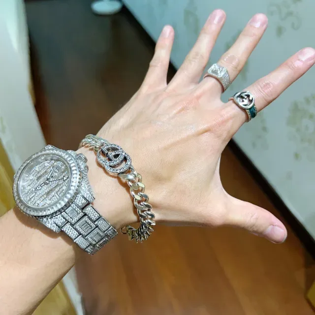 Gucci GG Marmont Crystal-Embellished Curb Chain Bracelet 5