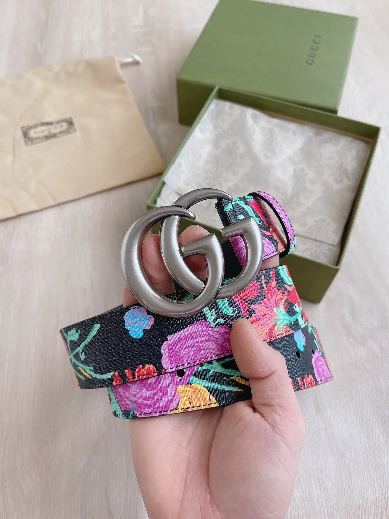 Gucci GG Marmont ফ্লোরাল-প্রিন্ট কালো চামড়ার বেল্ট 7