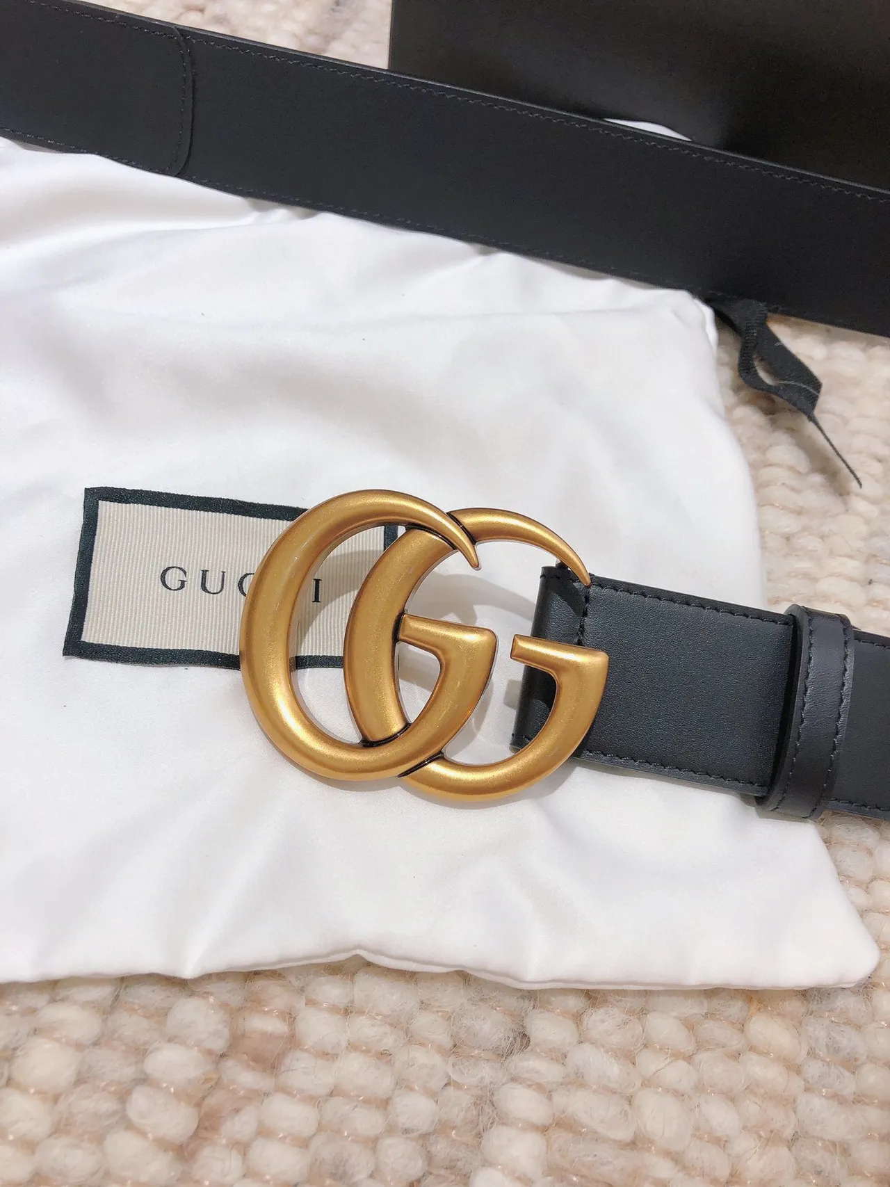 Gucci GG Marmont Interlocking G Buckle Beige and Black Leather Belt 4