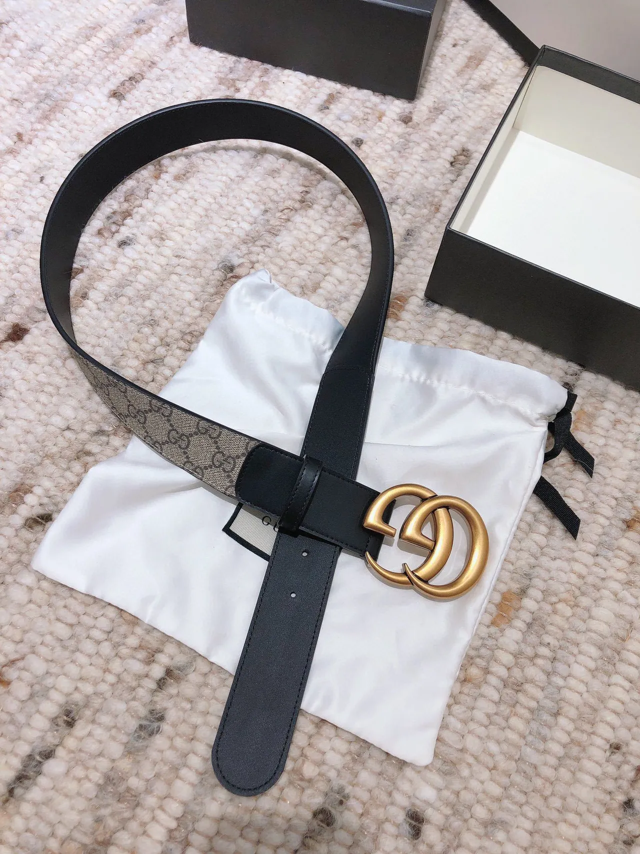 Gucci GG Marmont Interlocking G Buckle Beige and Black Leather Belt 5