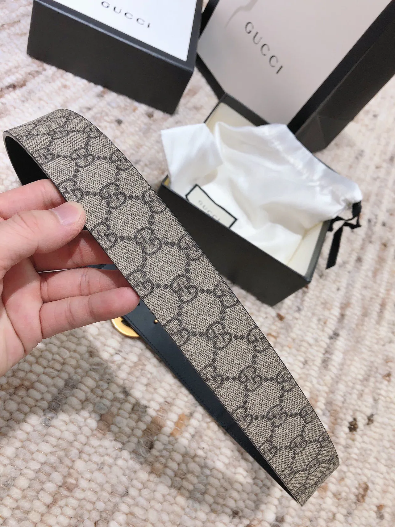 Gucci GG Marmont Interlocking G Buckle Beige and Black Leather Belt 7