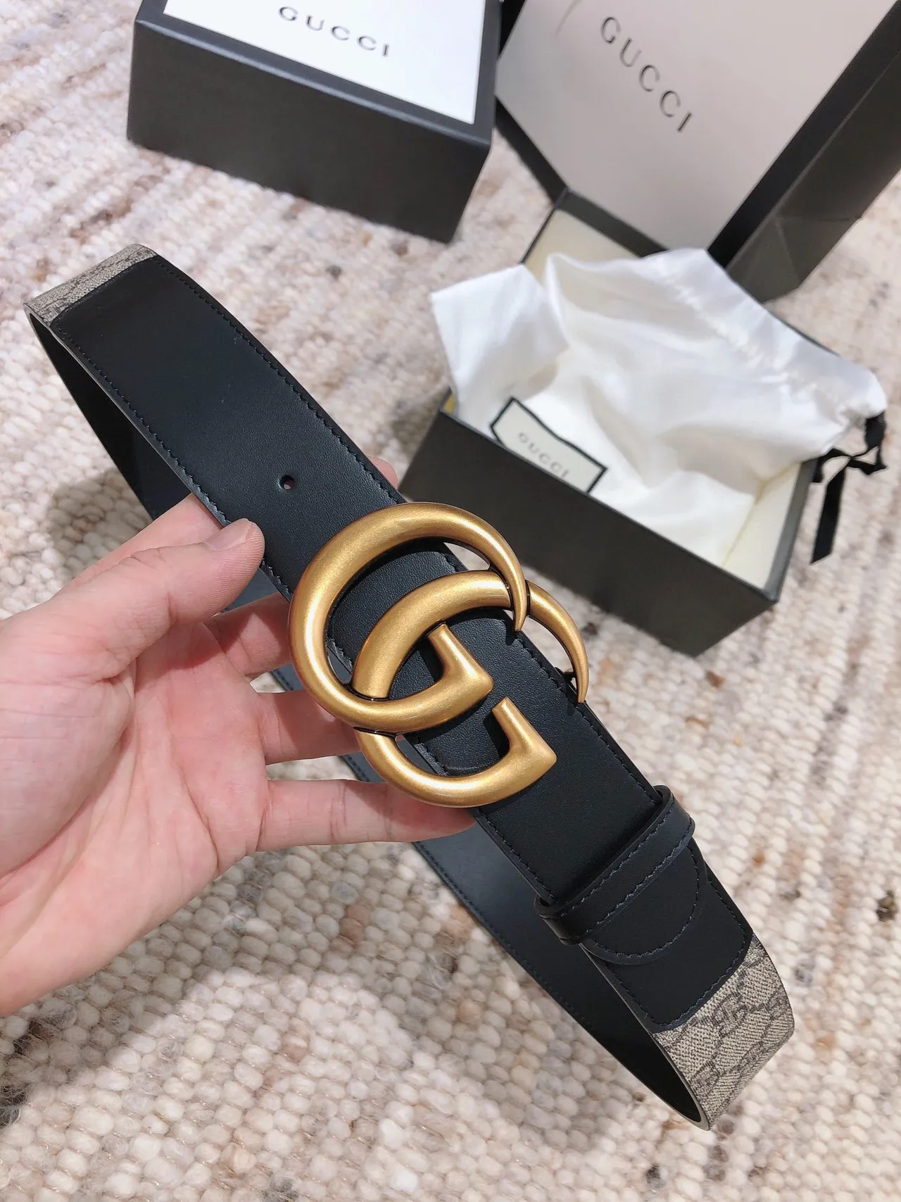 Gucci GG Marmont Interlocking G Buckle Beige and Black Leather Belt 9
