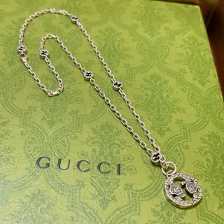 Gucci GG Marmont Interlocking G Charm हार