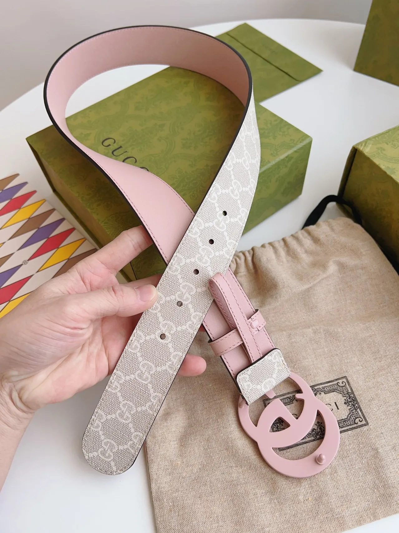 Gucci GG Marmont গোলাপি বেইজ ইন্টারলকিং জি রেজিন বাকল মোনোগ্রাম ক্যানভাস উইবিং লেদার বেল্ট 4