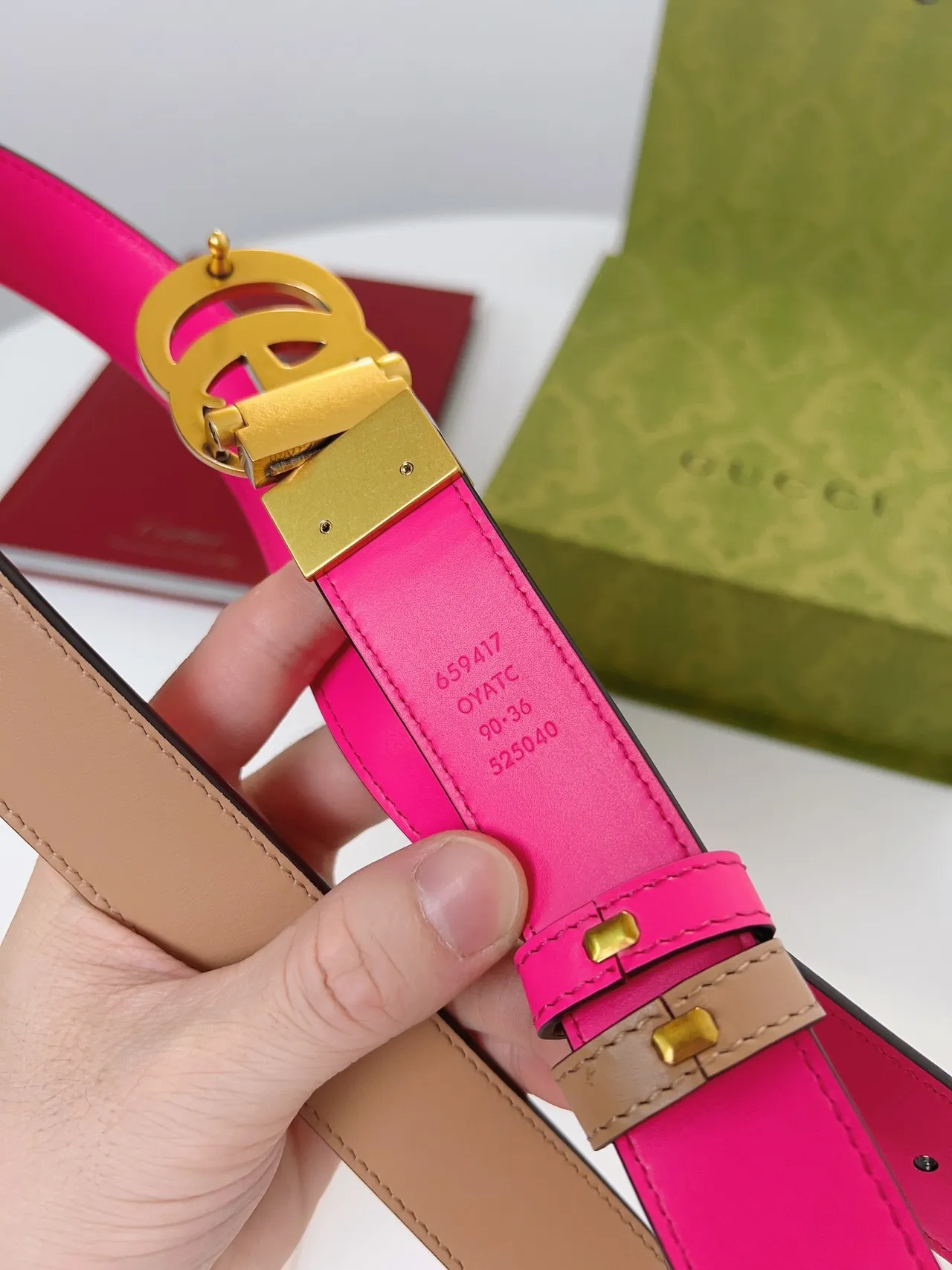 Gucci GG Marmont حزام جلدي قابل للعكس وردي وبيج 4