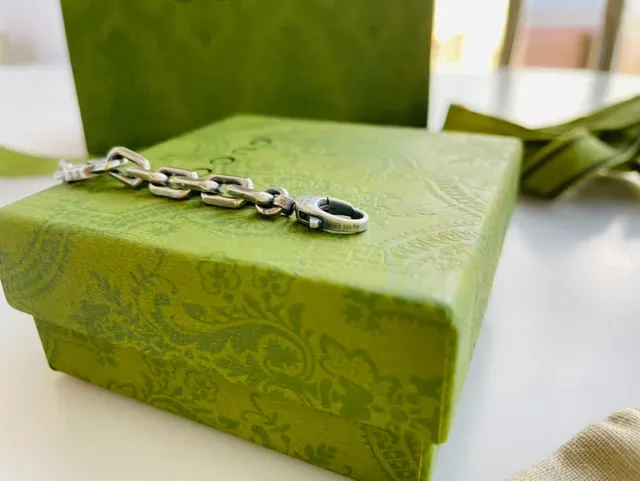 Gucci GG Marmont Silver Green Chunky Link Chain Interlocking Medallions Bracelet 8