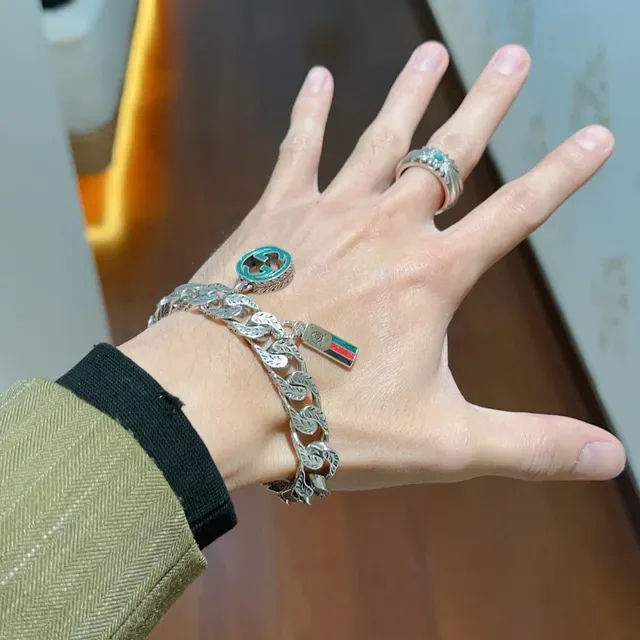 Gucci GG Marmont Silver Green Leaf-Engraved Curb Chain Interlocking Charms Bracelet 2