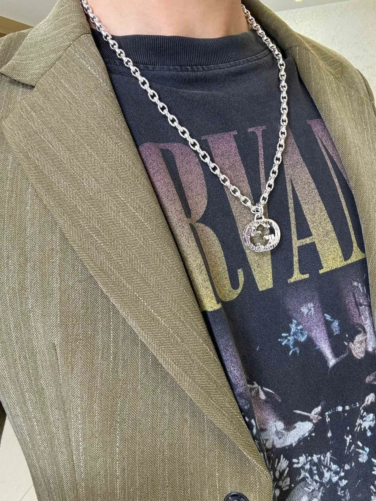 Gucci GG Marmont Silver Interlocking G Pendant Necklace 2
