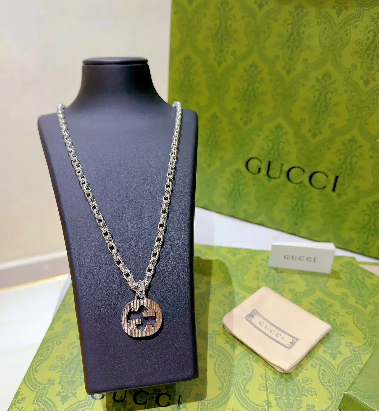 Gucci GG Marmont Silver Interlocking G Pendant Necklace 3