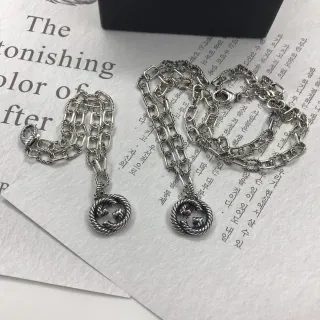 Collier Gucci GG Marmont Corde Tordue avec G Entrelacé