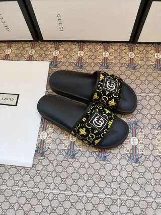 Gucci GG Monogram Bee Print Black Slippers 8