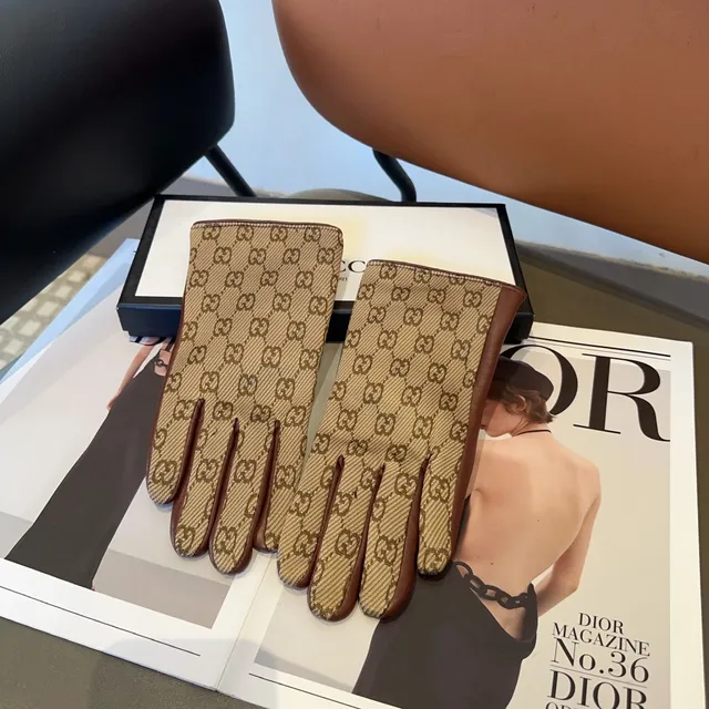 Gucci GG Monogram Luvas de couro bege e marrom 7