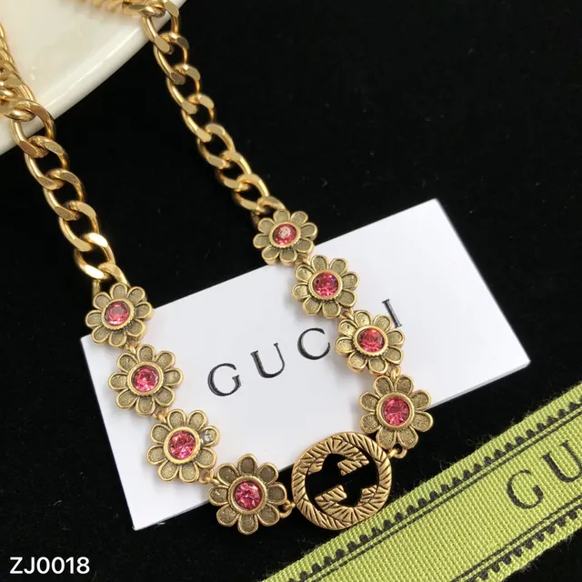 Gucci Gold Pink Curb Chain Daisy-Shaped Floral Links Necklace 4