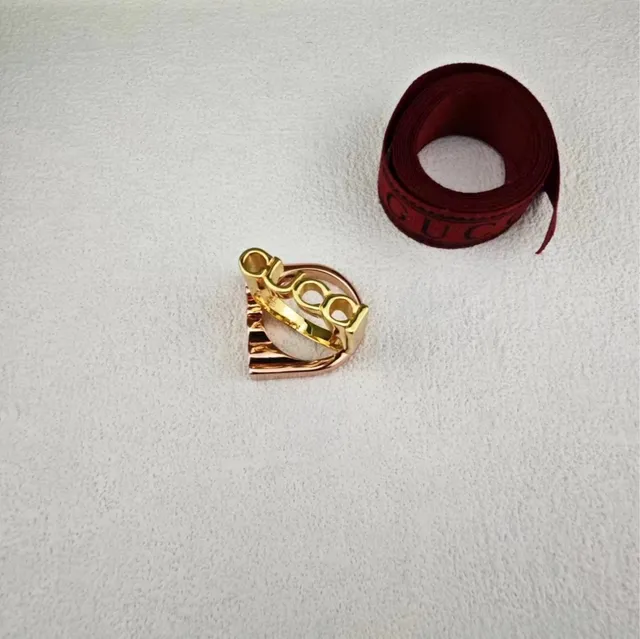Gucci Gold Silver Interlocking Logo Design Metallic Finish Ring 4