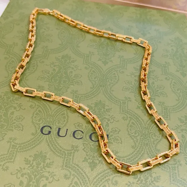 Gucci Gold-Tone Rectangular Link Textured Necklace 5