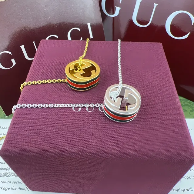 Gucci 绿红圆柱形吊坠搪瓷条纹细节项链 7