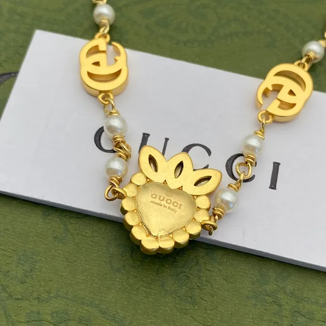 Gucci Colar de Coração Pérola e Pulseira com GG Logo em ouro 3