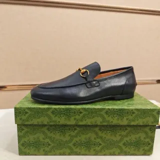Gucci Horsebit 1955 काला लेदर गोल्ड हॉर्सबिट लोफर