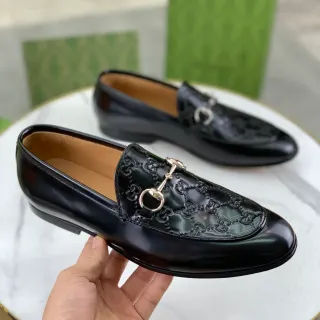 Gucci Horsebit 1955 काली पेटेंट चमड़ा GG Monogram लोफर