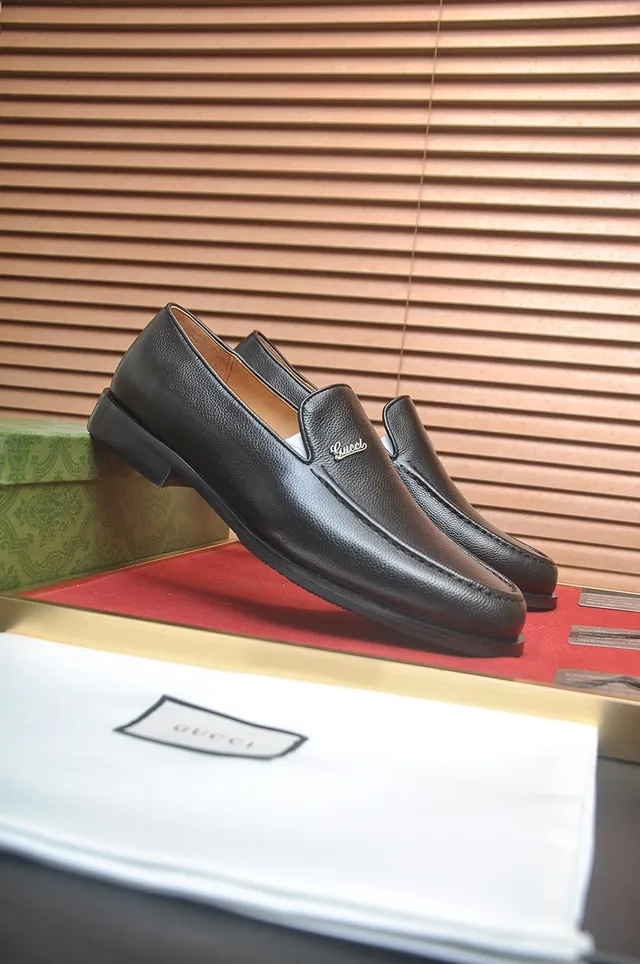 Gucci Horsebit 1955 Black Pebbled Leather Loafers 2