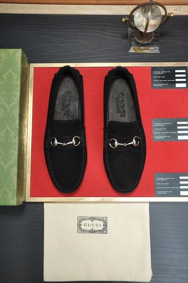 Gucci Horsebit 1955 काले स्यूड लोफर्स 2