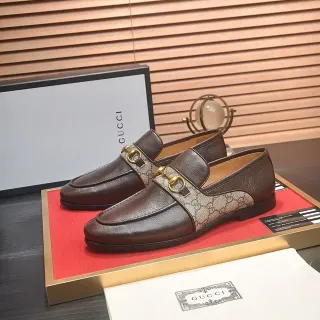 Gucci Horsebit 1955 भूरा और बेज GG Web लूफर्स
