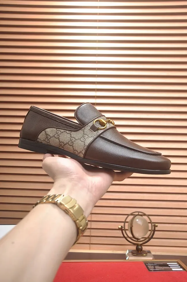 Gucci Horsebit 1955 भूरा और बेज GG Web लूफर्स 4